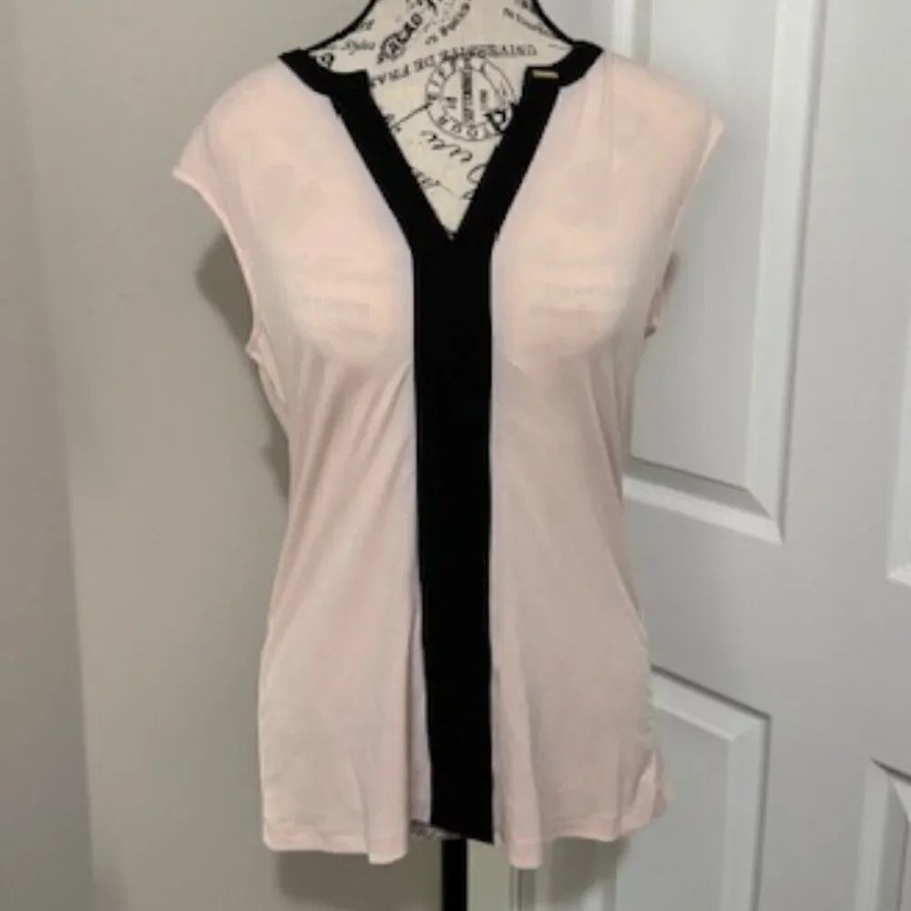 USED Woman's Calvin Klein No Sleeve Blouse Color Pink/Black Size Small